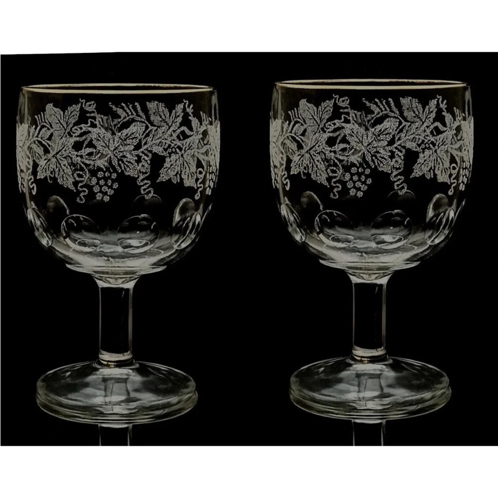 Bartlett Collins Grape Gold Rim Leaf Etched Glass Goblet (Set of 4)